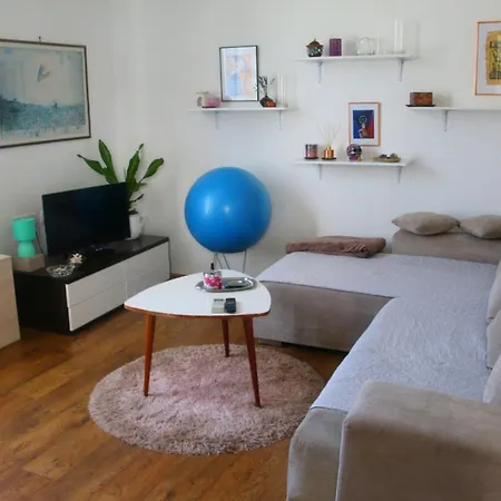Cosy - 10 Minutes Walk To Sea Apartamento Zadar