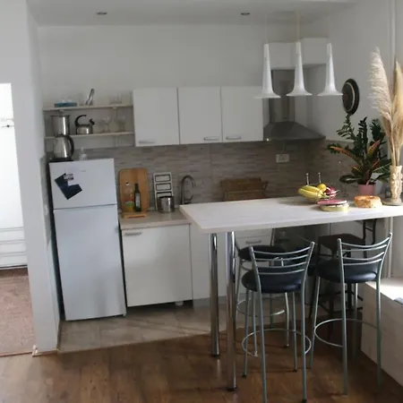 Apartment Cosy - 10 Minutes Walk To Sea Zadar